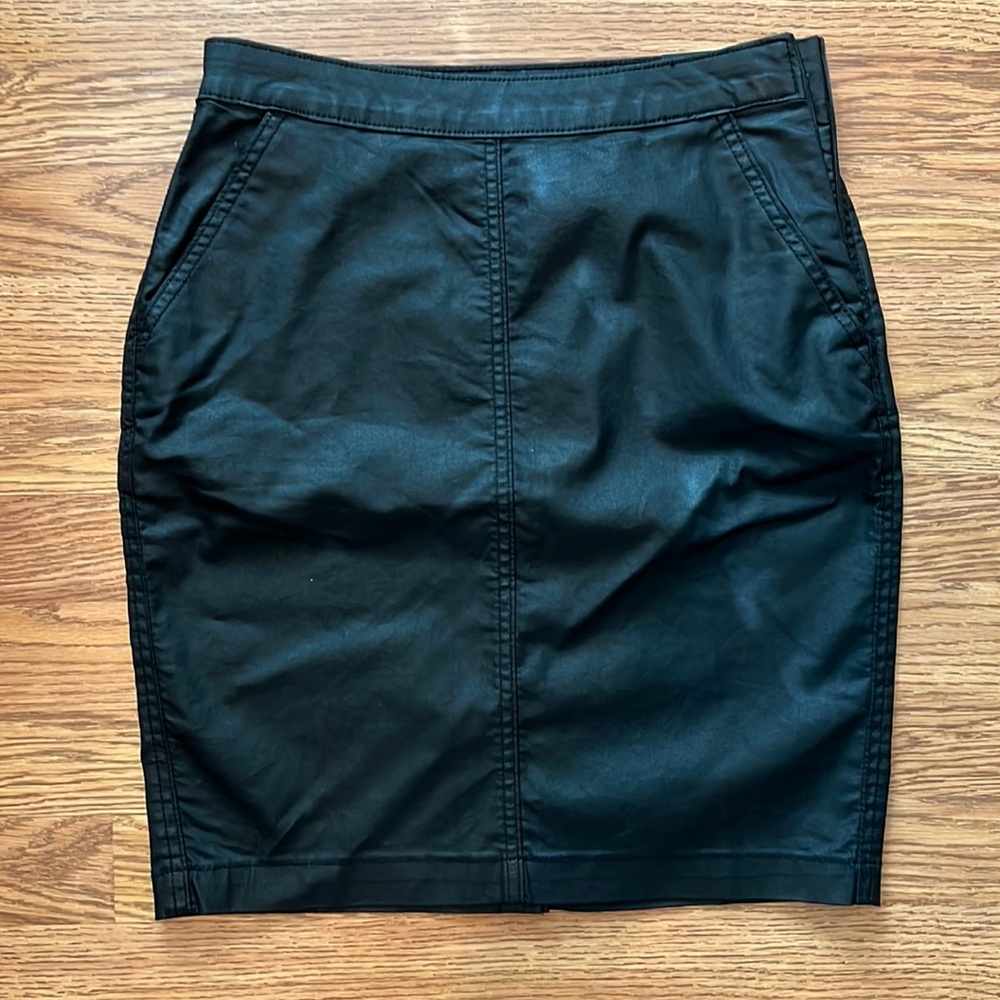 Banana Republic coated denim black skirt